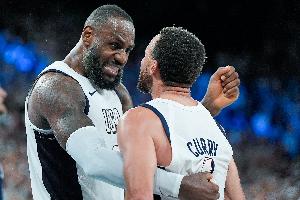 乌龙or泄密？ESPN标题惊现“詹姆斯加盟勇士” 实际内容毫不相干