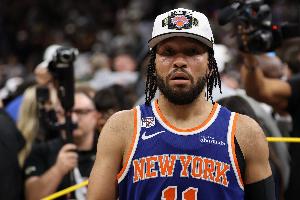 时隔53年夺冠+FMVP+NBA杯MVP！布伦森当选ESPY最佳NBA球员