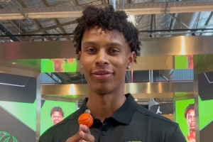 转战NBL？戴森·丹尼尔斯弟弟：詹姆斯是自由球员了 来加入我们